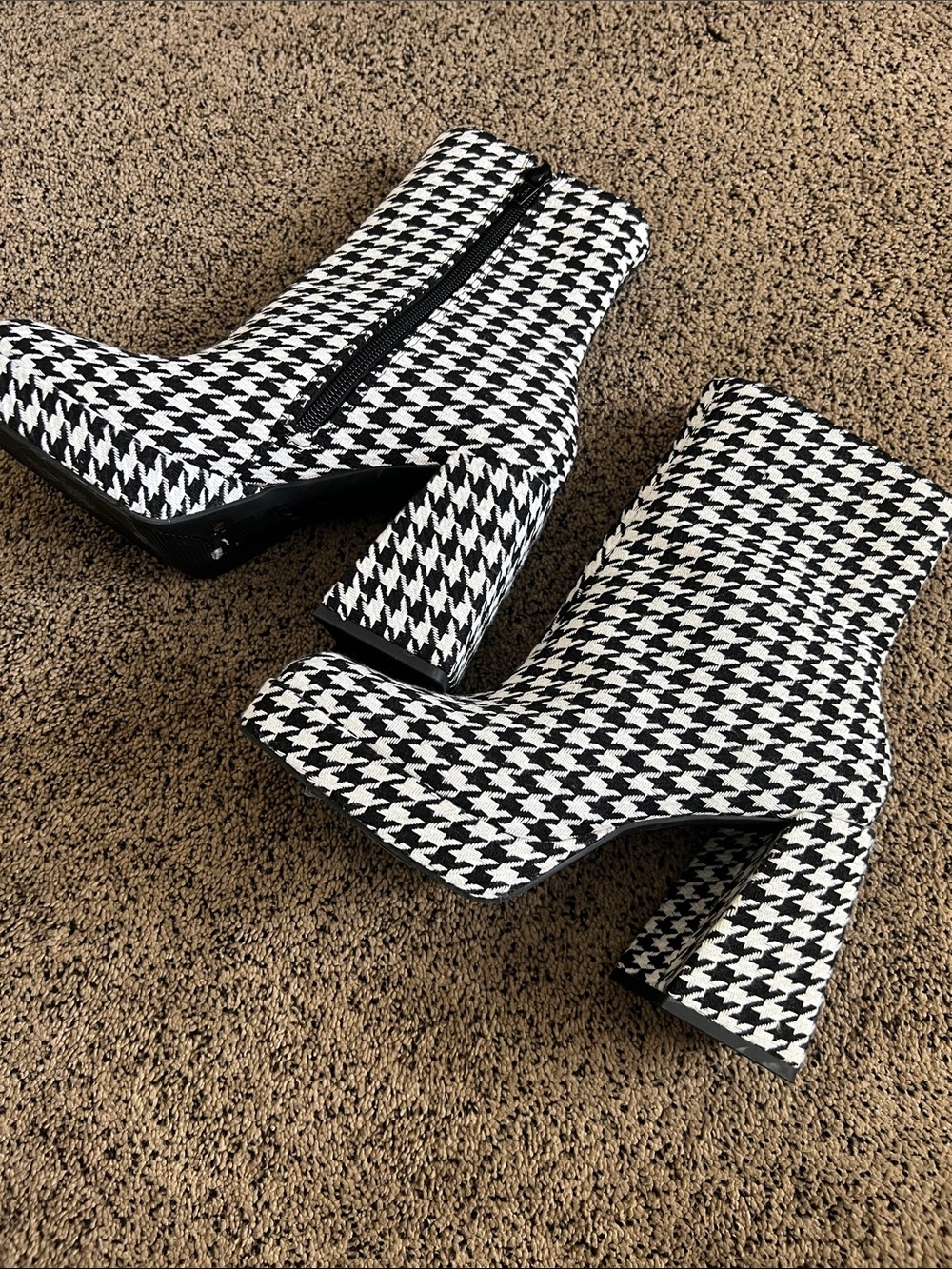 Gianni Bini Booties Houndstooth Fabric Black White Square Toe Block Heel New 7 - Picture 3 of 12